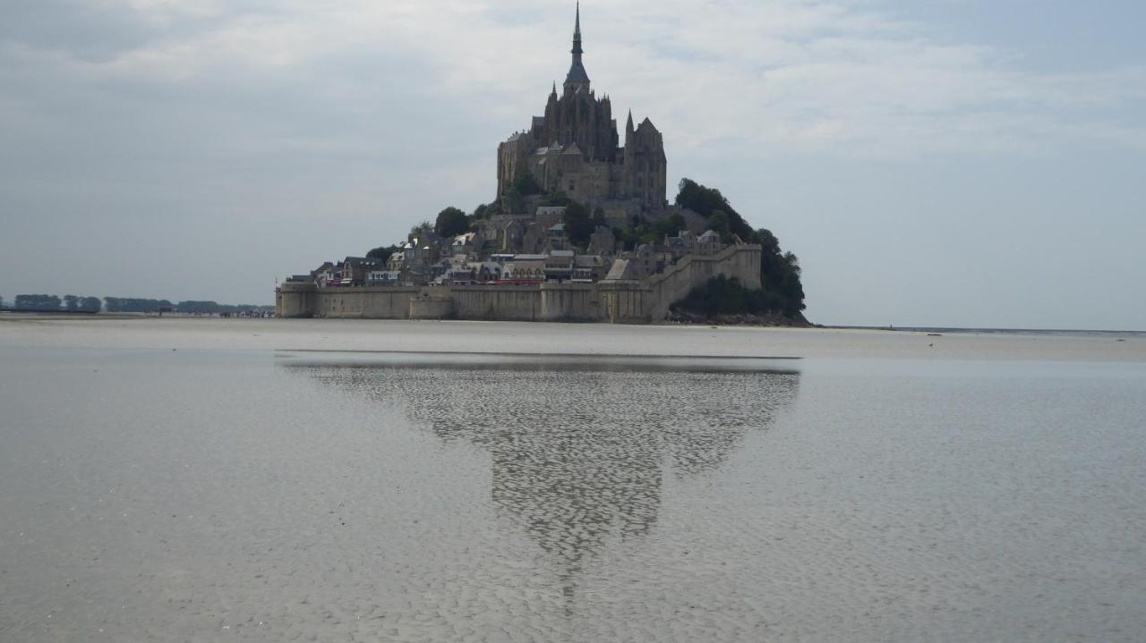 Maison D'Hotes De Charme La Rose De Ducey Pres Du Mont Saint Michel エクステリア 写真